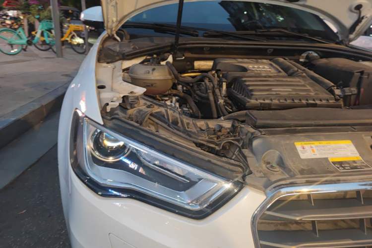 Used Audi A3 2016 Sportback 35 TFSI Style Edition Engine Bay Right