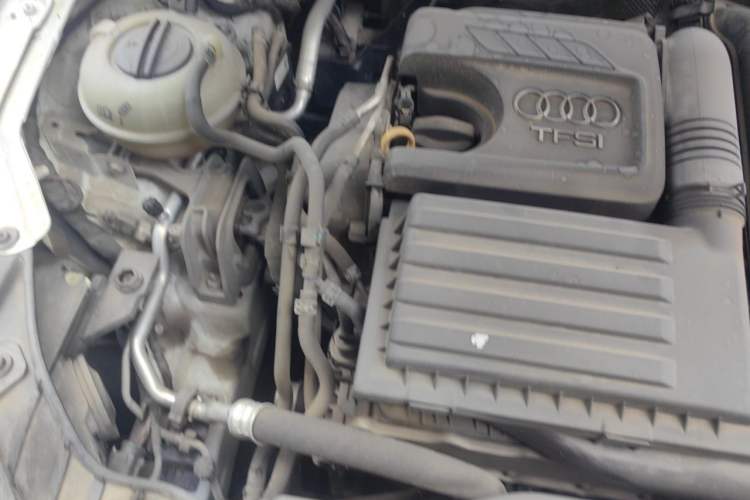 Used Audi A3 2016 Limousine 35 TFSI Ambition Edition Engine Bay Right