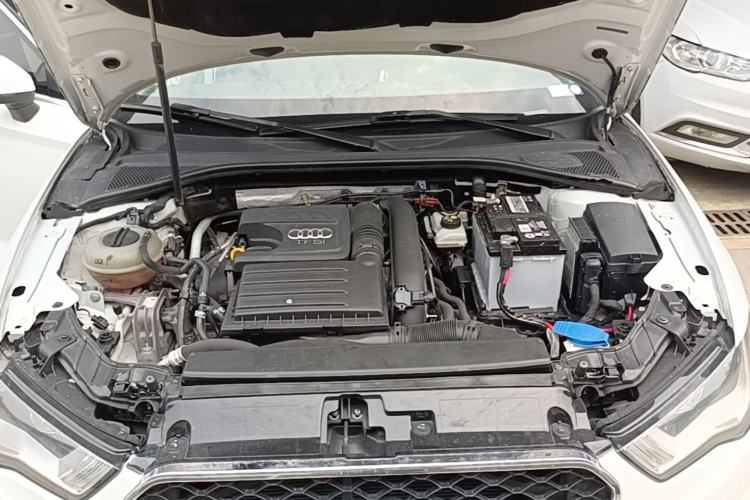 Used Audi A3 2016 Limousine 35 TFSI Ambition Edition Engine Bay