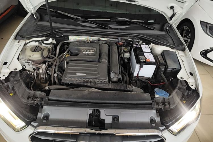 Used Audi A3 2016 Limousine 35 TFSI Ambition Edition Engine Bay