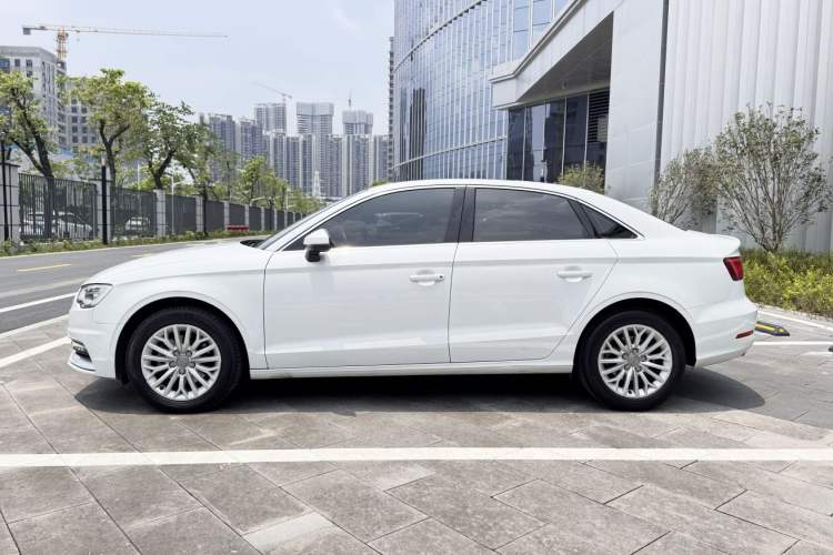 Used Audi A3 2016 Limousine 35 TFSI Prestige Edition Exterior 11
