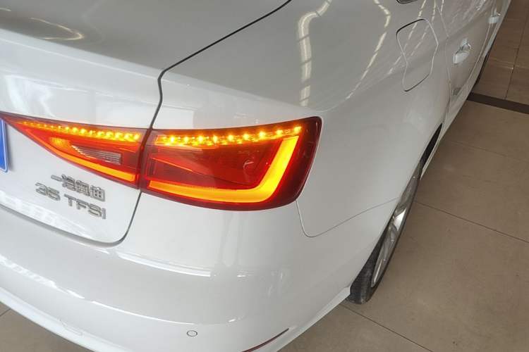 Used Audi A3 2016 Limousine 35 TFSI Style Edition Exterior 3