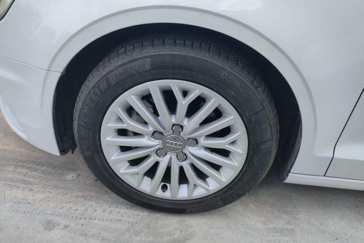 Used Audi A3 2016 Limousine 35 TFSI Prestige Edition Exterior 3