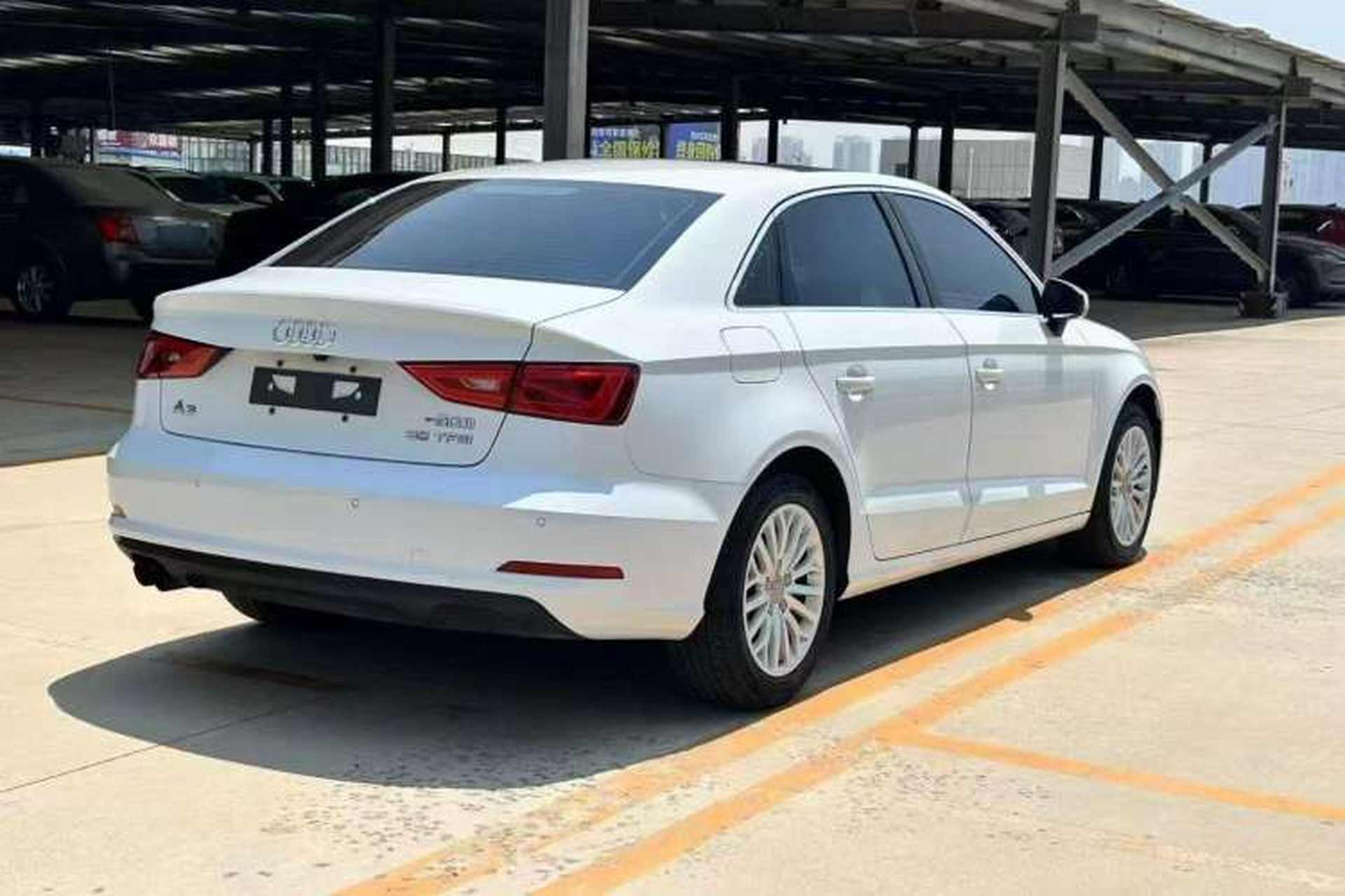 Used Audi A3 2016 Limousine 35 TFSI Prestige Edition Exterior 4
