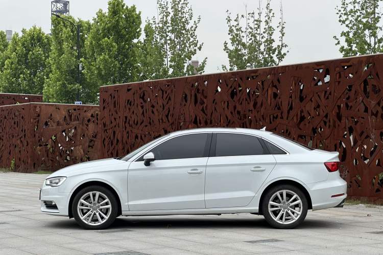Used Audi A3 2016 Limousine 40 TFSI Style Edition Exterior 4