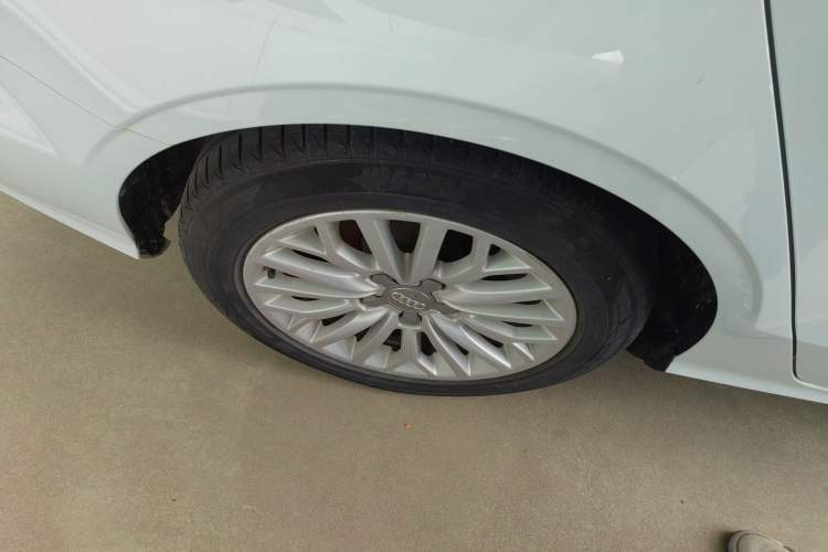 Used Audi A3 2016 Limousine 35 TFSI Prestige Edition Exterior 5