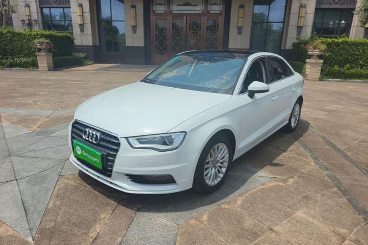 Używany Audi A3 2016 Limousine 35 TFSI Prestige Edition Guazi used car, China used car export, Used car for sale, Used cars, Cheapest cars for sale