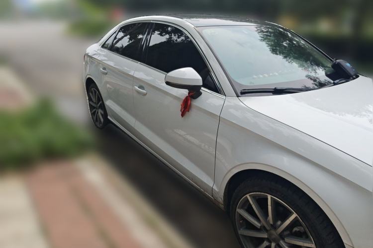Used Audi A3 2016 Limousine 35 TFSI Special Edition Front Right 45 Deg