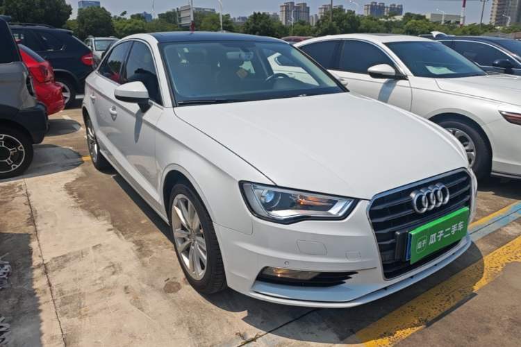 Used Audi A3 2016 Limousine 35 TFSI Style Edition Front Right 45 Deg