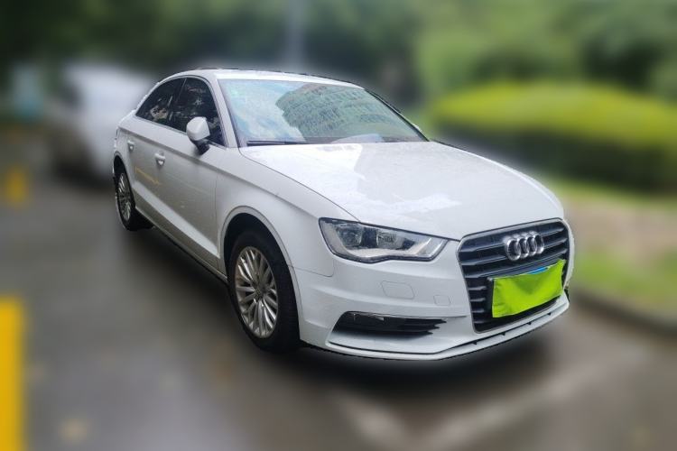 Used Audi A3 2016 Limousine 35 TFSI Ambition Edition Front Right 45 Deg