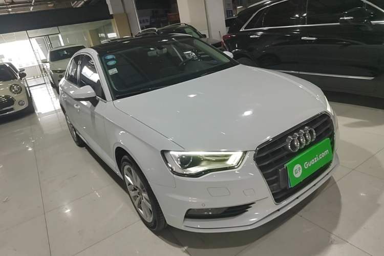 Used Audi A3 2016 Limousine 35 TFSI Style Edition Front Right 45 Deg