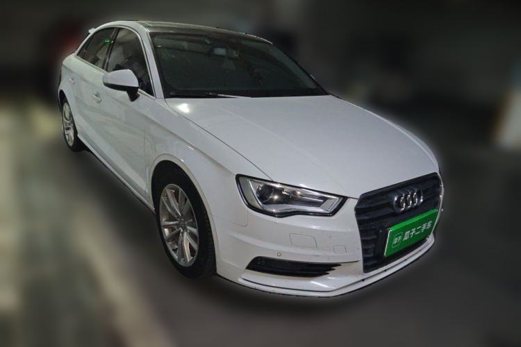 Used Audi A3 2016 Limousine 35 TFSI Style Edition Front Right 45 Deg