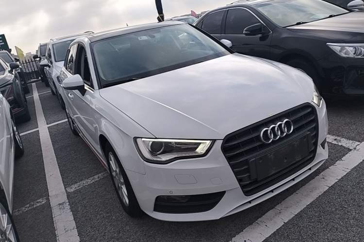 Used Audi A3 2016 Sportback 35 TFSI Ambition Front Right 45 Deg