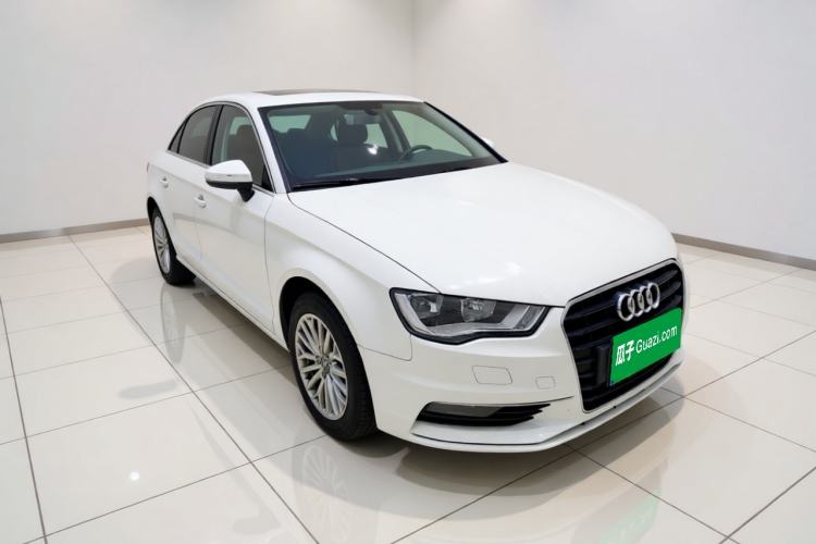 Used Audi A3 2016 Limousine 35 TFSI Ambition Edition Front Right 45 Deg