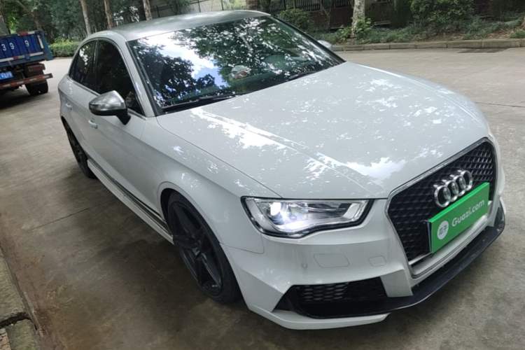 Used Audi A3 2016 Limousine 35 TFSI Ambition Edition Front Right 45 Deg