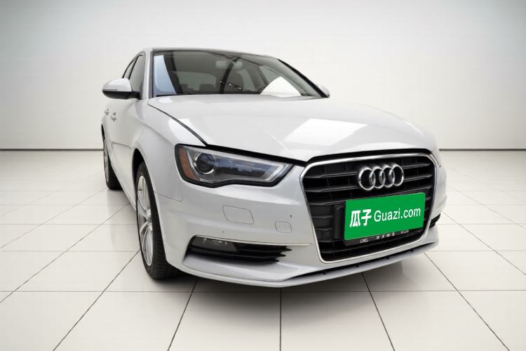 Used Audi A3 2016 Limousine 35 TFSI Style Edition Front Right 45 Deg