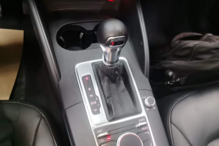 Used Audi A3 2016 Sportback 35 TFSI Ambition Gear Lever