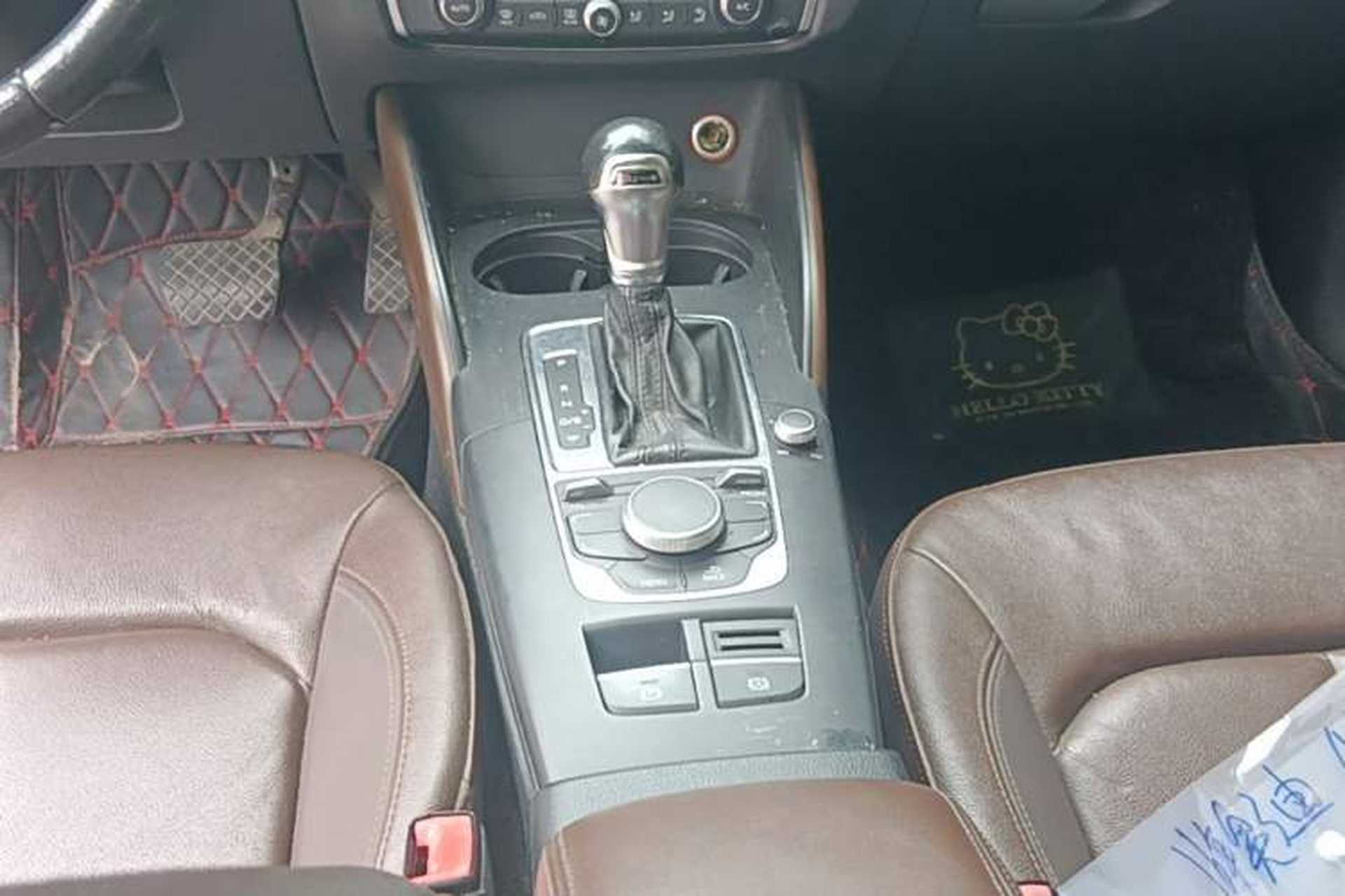 Used Audi A3 2016 Limousine 35 TFSI Style Edition Gear Lever