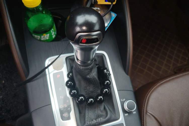 Used Audi A3 2016 Sportback 35 TFSI Style Edition Gear Lever
