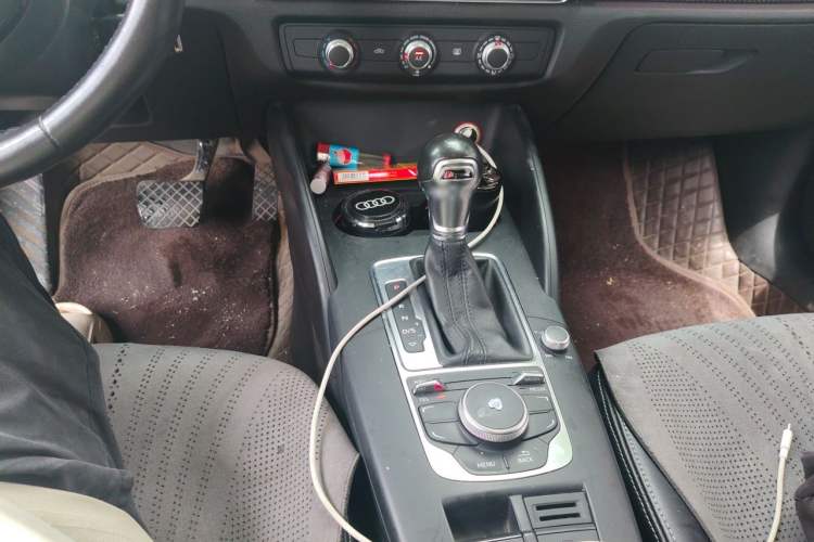 Used Audi A3 2016 Sportback 35 TFSI Ambition Gear Lever