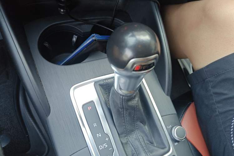 Used Audi A3 2016 Sportback 35 TFSI Ambition Gear Lever