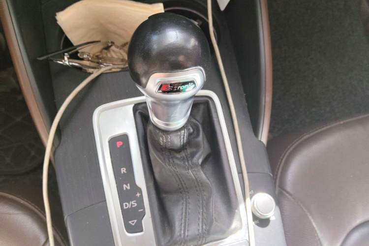 Used Audi A3 2016 Sportback 35 TFSI Style Edition Gear Lever