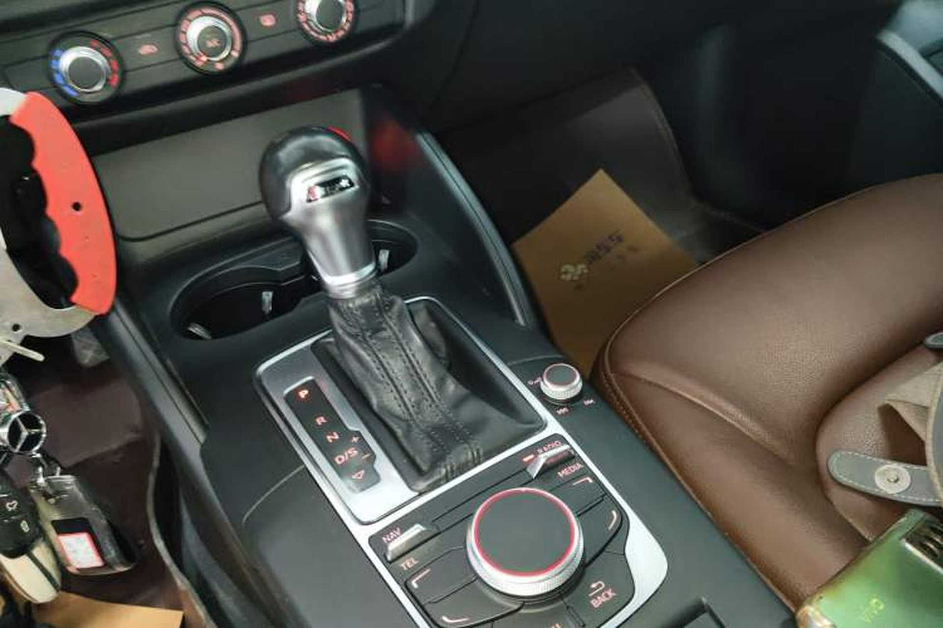 Used Audi A3 2016 Limousine 35 TFSI Prestige Edition Gear Lever