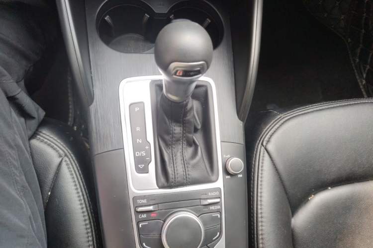 Used Audi A3 2016 Sportback 35 TFSI Ambition Gear Lever