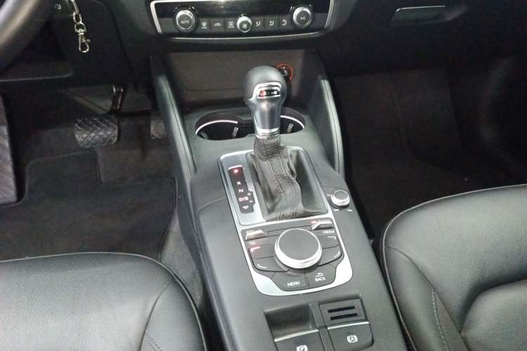 Used Audi A3 2016 Sportback 35 TFSI Style Edition Gear Lever