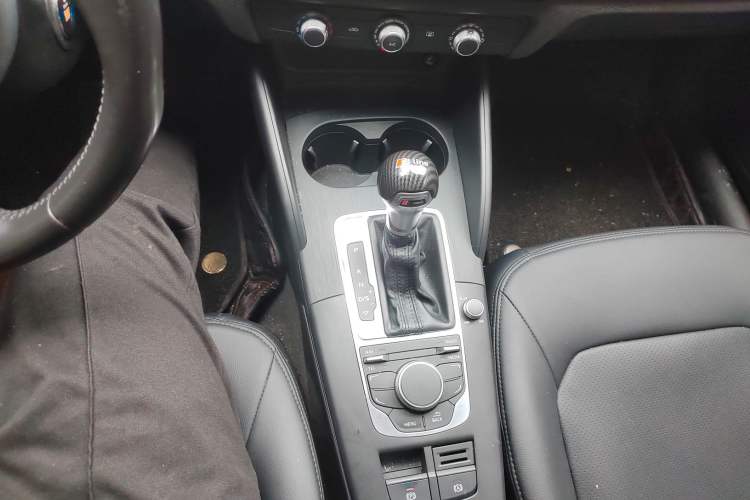 Used Audi A3 2016 Limousine 35 TFSI Prestige Edition Gear Lever