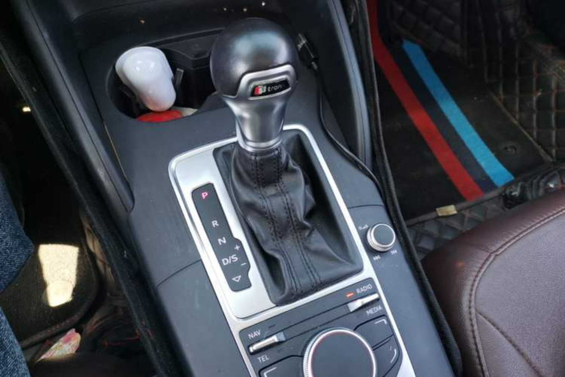 Used Audi A3 2016 Limousine 35 TFSI Prestige Edition Gear Lever