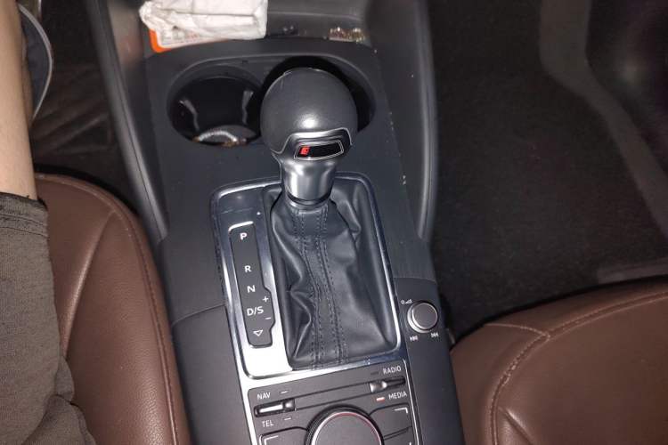 Used Audi A3 2016 Limousine 35 TFSI Prestige Edition Gear Lever
