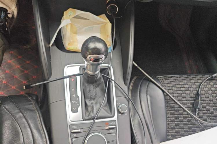 Used Audi A3 2016 Sportback 35 TFSI Ambition Edition Gear Lever