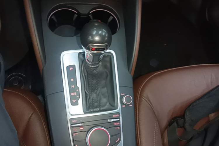 Used Audi A3 2016 Sportback 35 TFSI Style Edition Gear Lever