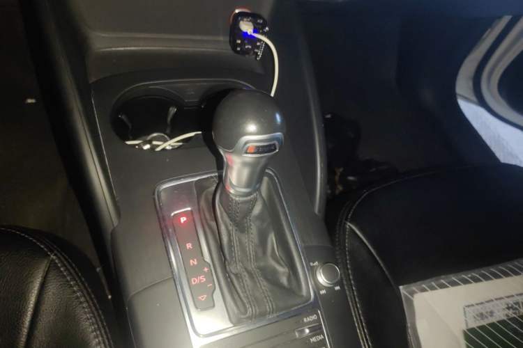 Used Audi A3 2016 Limousine 35 TFSI Prestige Edition Gear Lever