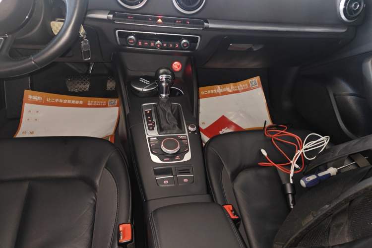 Used Audi A3 2016 Limousine 35 TFSI Style Edition Gear Lever
