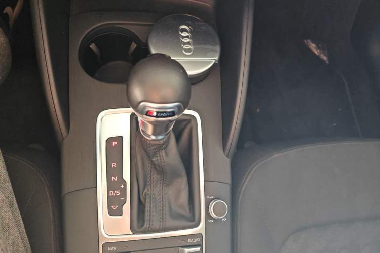 Used Audi A3 2016 Sportback 35 TFSI Ambition Gear Lever