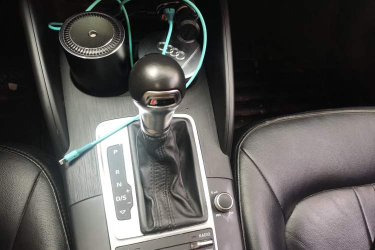 Used Audi A3 2016 Limousine 35 TFSI Prestige Edition Gear Lever