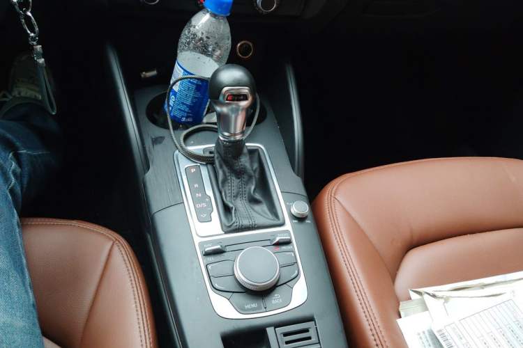 Used Audi A3 2016 Limousine 35 TFSI Prestige Edition Gear Lever