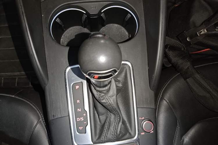 Used Audi A3 2016 Sportback 35 TFSI Style Edition Gear Lever