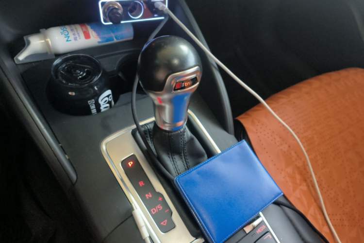 Used Audi A3 2016 Limousine 35 TFSI Prestige Edition Gear Lever