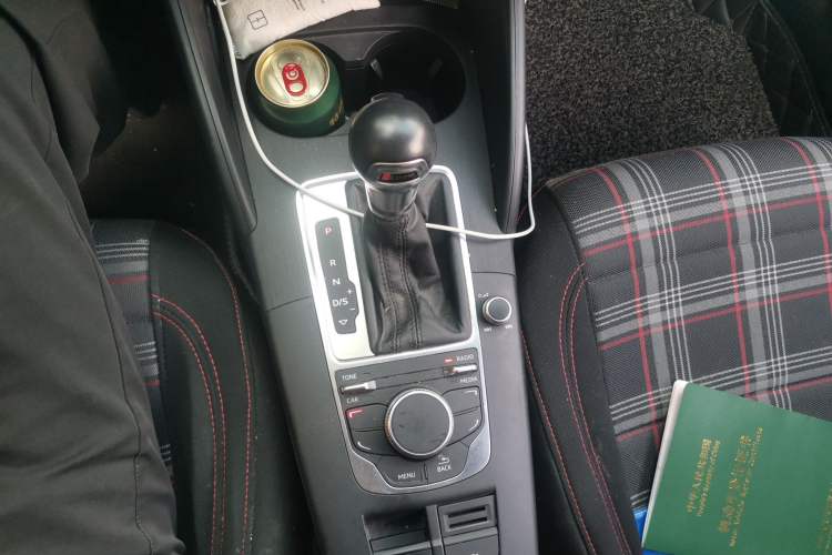 Used Audi A3 2016 Sportback 35 TFSI Ambition Edition Gear Lever