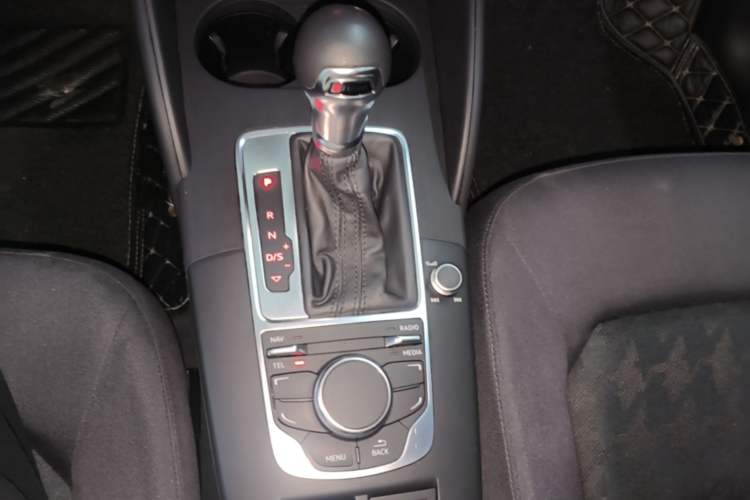 Used Audi A3 2016 Sportback 35 TFSI Ambition Gear Lever