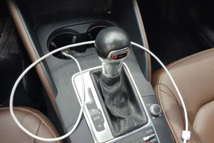 Used Audi A3 2016 Sportback 35 TFSI Style Edition Gear Lever