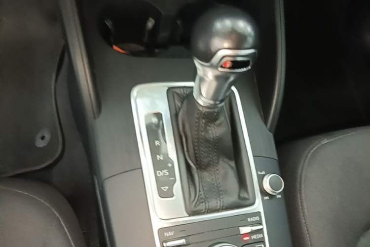 Used Audi A3 2016 Sportback 35 TFSI Ambition Gear Lever