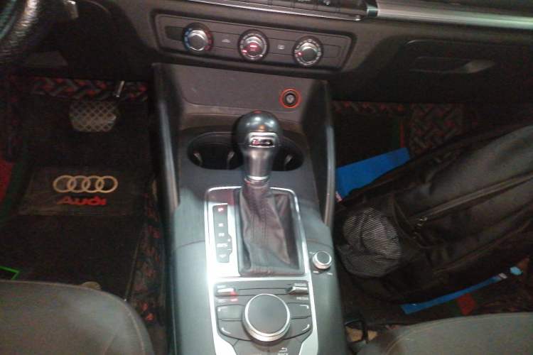 Used Audi A3 2016 Limousine 35 TFSI Prestige Edition Gear Lever