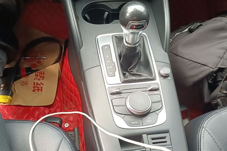 Used Audi A3 2016 Limousine 35 TFSI Ambition Edition Gear Lever