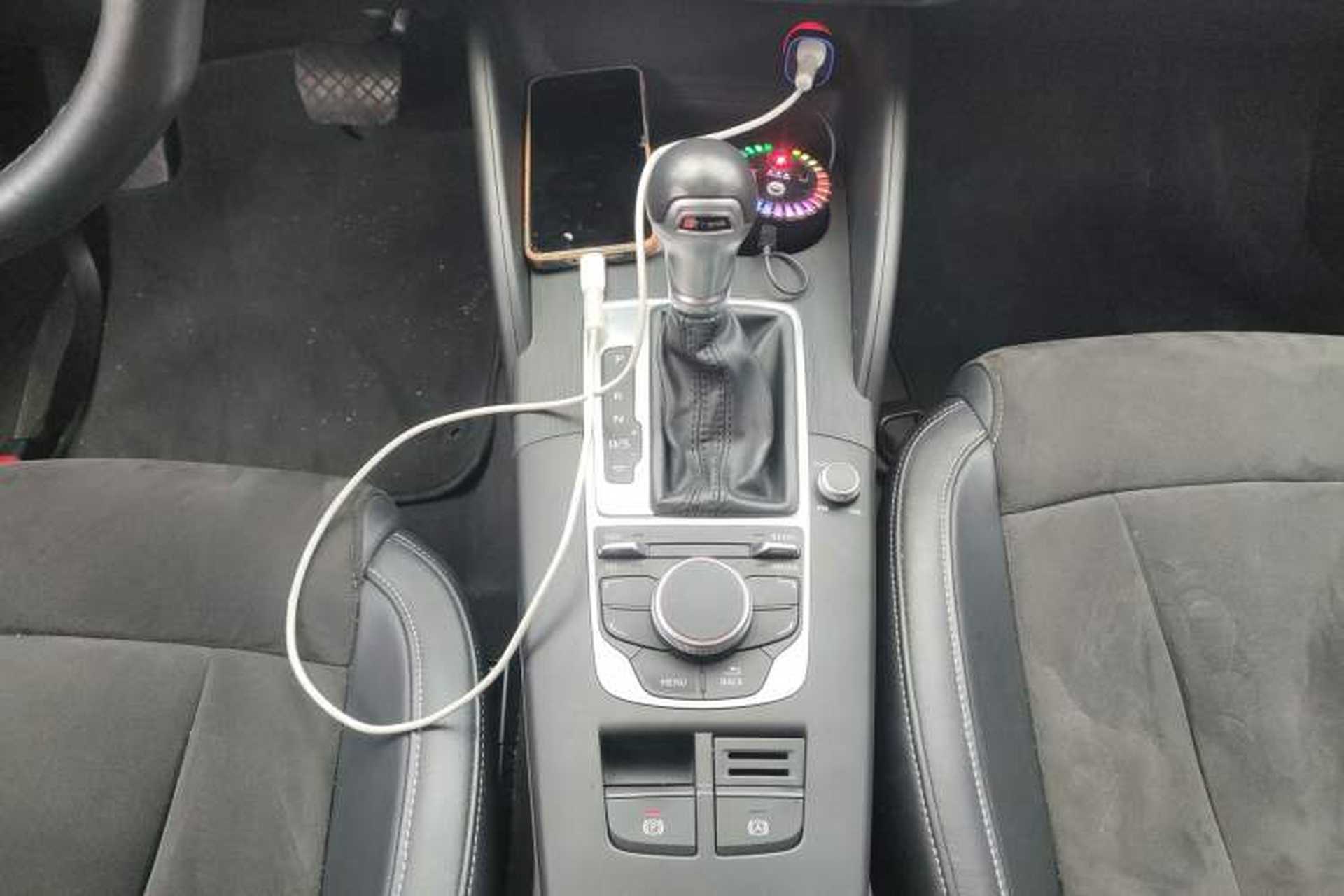 Used Audi A3 2016 Limousine 35 TFSI Prestige Edition Gear Lever