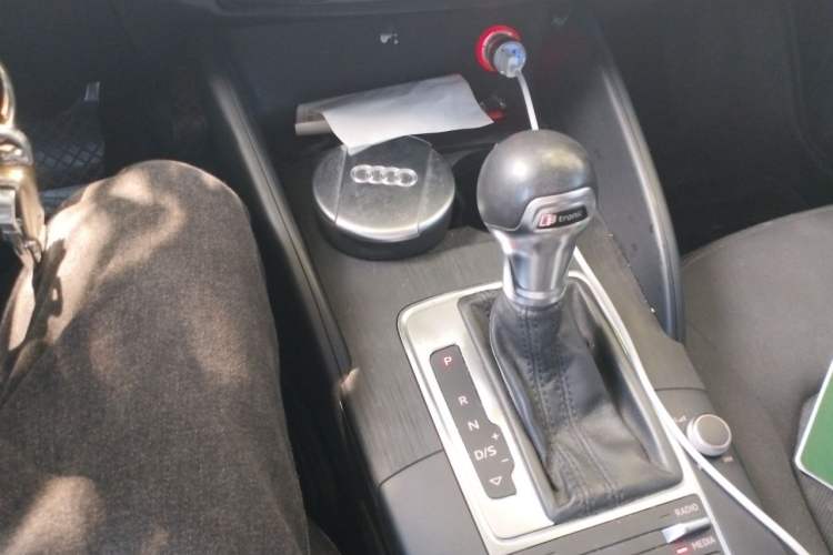 Used Audi A3 2016 Limousine 35 TFSI Prestige Edition Gear Lever