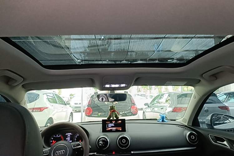 Used Audi A3 2016 Sportback 35 TFSI Style Edition Headliner